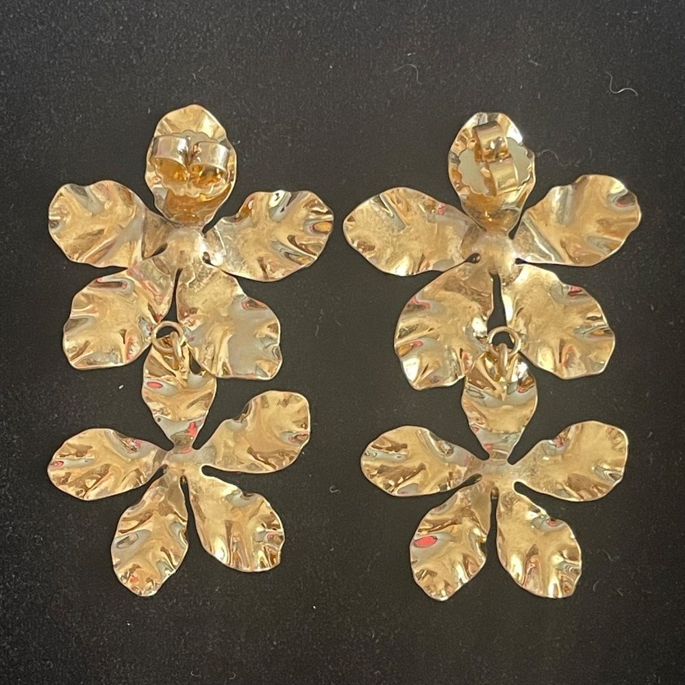 Anthropologie Gold Cherry Blossom Earrings NWOT - Picture 2 of 3